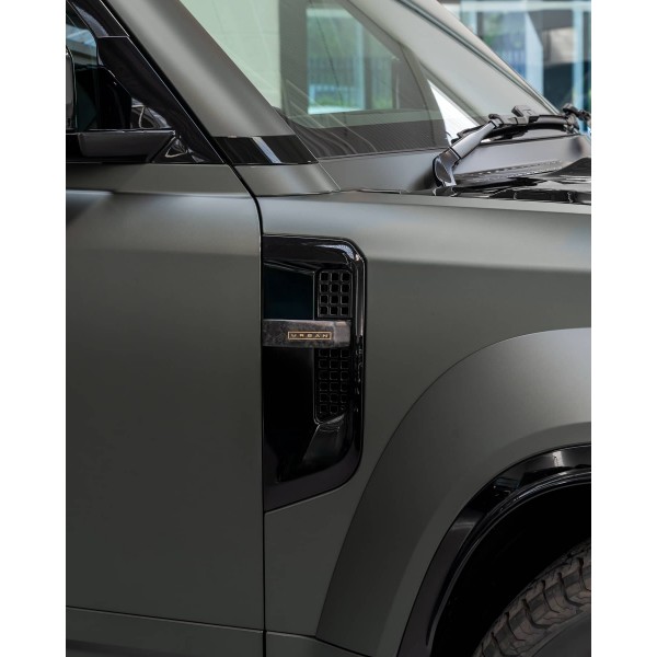 Prises d'air latérales Forged Carbon URBAN Automotive pour Land Rover DEFENDER 110 P635 OCTA L663 (2025+)