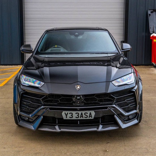 Spoiler avant Carbone CT CARBON pour LAMBORGHINI URUS Spoiler avant Carbone CT CARBON pour LAMBORGHINI URUS