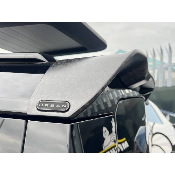 Becquet de toit Forged Carbon URBAN Automotive pour Land Rover DEFENDER 110 P635 OCTA L663 (2025+)