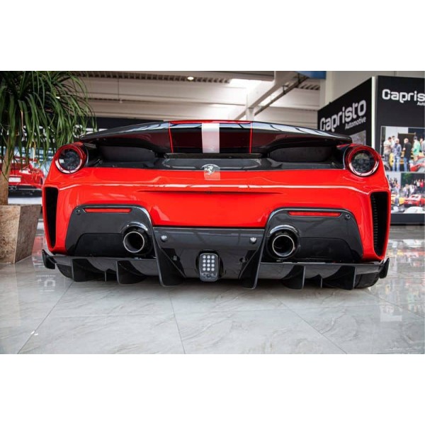 Pare-chocs arrière Carbone CAPRISTO pour FERRARI 488 PISTA Pare-chocs arrière Carbone CAPRISTO pour FERRARI 488 PISTA