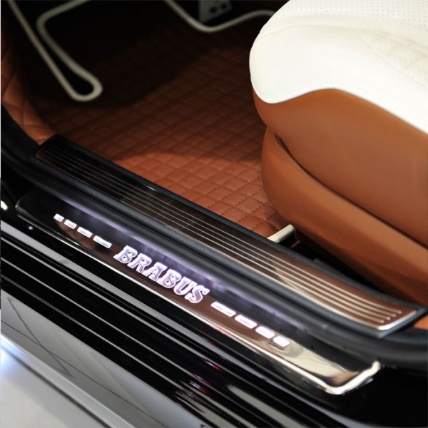 Seuils de portes lumineux en carbone BRABUS pour Mercedes AMG GT C190
