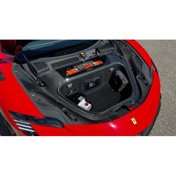Encadrement compartiment bagages Carbone NOVITEC Ferrari SF90