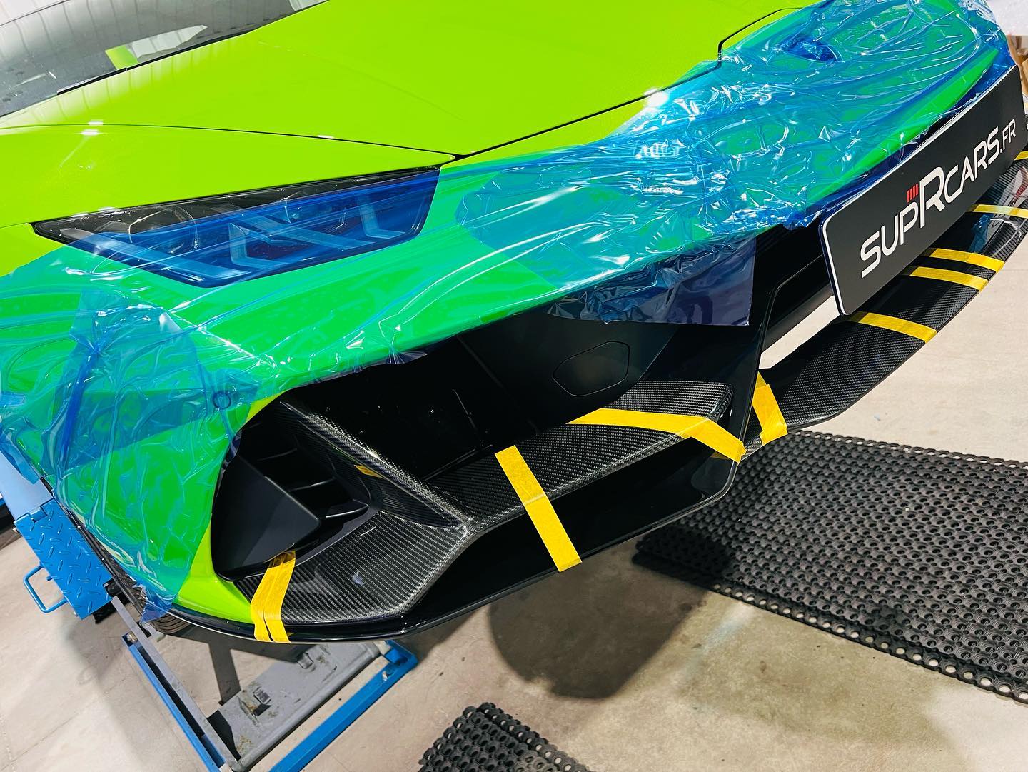 changement du spoiler avant lamborghini huracan evo suprcars